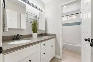 24 Calabria, Lake Forest, CA 92610 - Photo 17