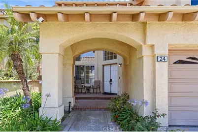 24 Calabria, Lake Forest, CA 92610 - Photo 3