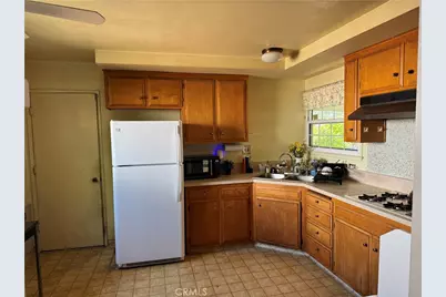 3621 W Crystal Ln., Santa Ana, CA 92704 - Photo 9