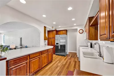 3222 W Sunview, Anaheim, CA 92804 - Photo 11