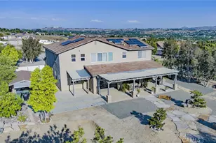 17465 Fairbreeze, Riverside, CA 92504 - Photo 5