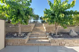 17465 Fairbreeze, Riverside, CA 92504 - Photo 9