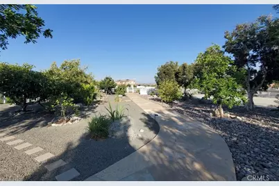 17465 Fairbreeze, Riverside, CA 92504 - Photo 11
