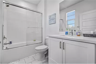212 Paramount, Irvine, CA 92618 - Photo 23