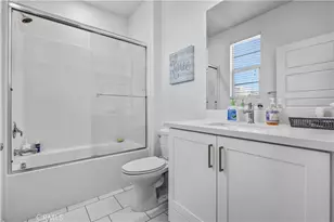 212 Paramount, Irvine, CA 92618 - Photo 23