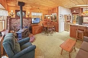 513 Cedar Ln, Sugarloaf, CA 92386 - Photo 3