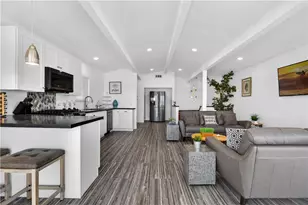 2212 W Oceanfront, Newport Beach, CA 92663 - Photo 33