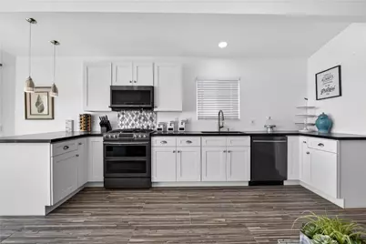 2212 W Oceanfront, Newport Beach, CA 92663 - Photo 33