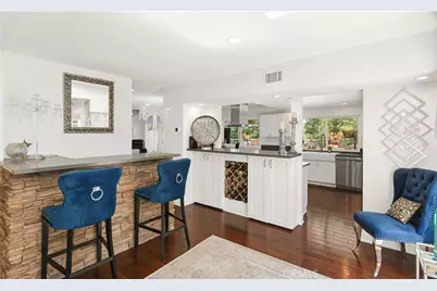370 S Yorkshire, Anaheim, CA 92808 - Photo 29