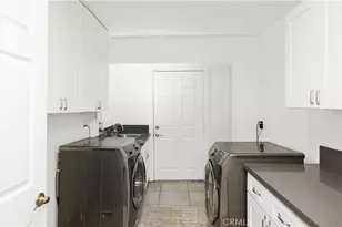 370 S Yorkshire, Anaheim, CA 92808 - Photo 67
