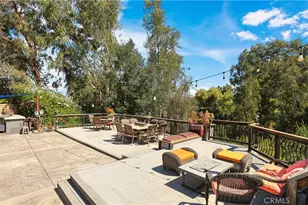370 S Yorkshire, Anaheim, CA 92808 - Photo 11
