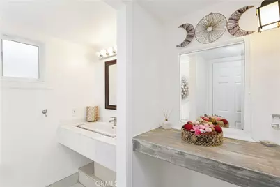 370 S Yorkshire, Anaheim, CA 92808 - Photo 37