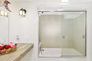 370 S Yorkshire, Anaheim, CA 92808 - Photo 39