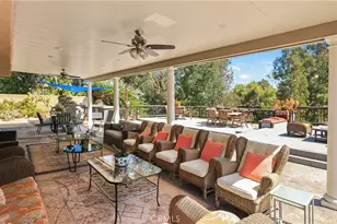 370 S Yorkshire, Anaheim, CA 92808 - Photo 7