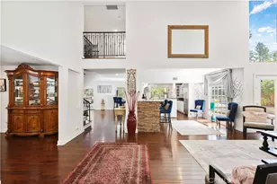370 S Yorkshire, Anaheim, CA 92808 - Photo 21