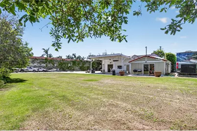 17066 Palmdale, Huntington Beach, CA 92647 - Photo 7