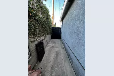 1038 W 2nd, San Pedro, CA 90731 - Photo 29