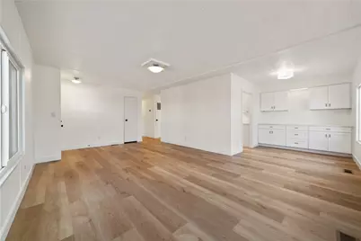 9080 Bloomfield, Cypress, CA 90630 - Photo 11