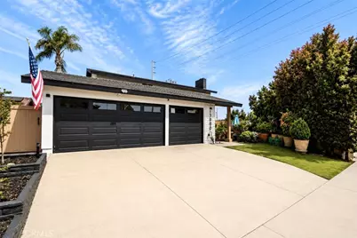 17986 Santa Olivia, Fountain Valley, CA 92708 - Photo 3