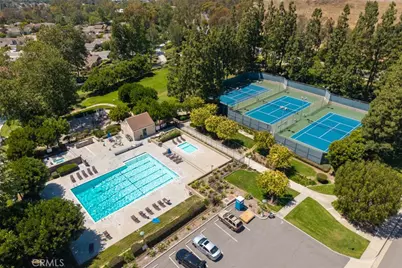 2 Rocky Glen, Irvine, CA 92603 - Photo 37