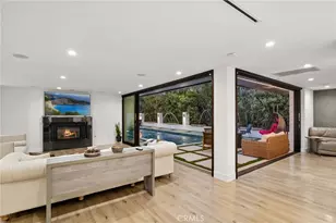 912 Honeywood Rd, Los Angeles, CA 90049 - Photo 9