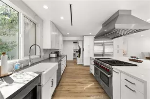 912 Honeywood Rd, Los Angeles, CA 90049 - Photo 13