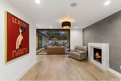 912 Honeywood Rd, Los Angeles, CA 90049 - Photo 25