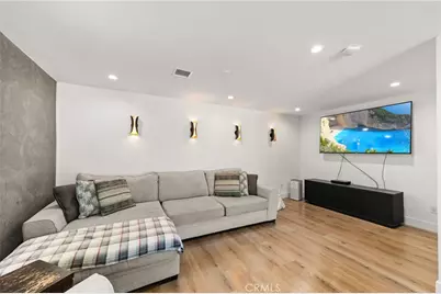 912 Honeywood Rd, Los Angeles, CA 90049 - Photo 23