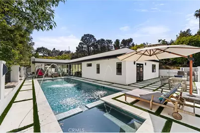 912 Honeywood Rd, Los Angeles, CA 90049 - Photo 47