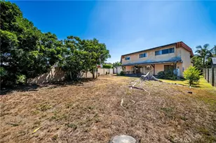 8111 Dartmoor Dr, Huntington Beach, CA 92646 - Photo 23