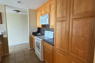 600 E Oceanfront #3 B, Newport Beach, CA 92661 - Photo 7