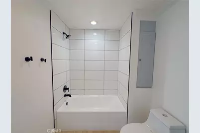 2414 Watermarke, Irvine, CA 92612 - Photo 23