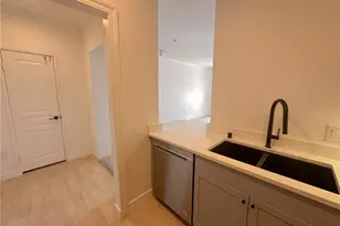 2414 Watermarke, Irvine, CA 92612 - Photo 7