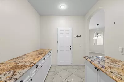 33456 Warwick Hills Rd, Yucaipa, CA 92399 - Photo 17