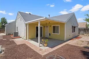 990 Torrey Pine, Colton, CA 92324 - Photo 27