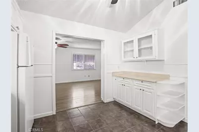 990 Torrey Pine, Colton, CA 92324 - Photo 9