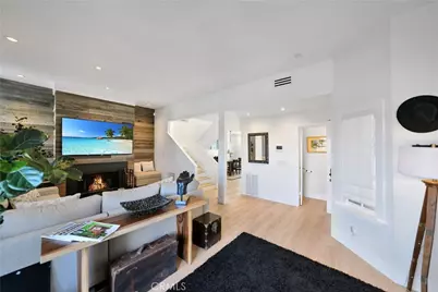 811 W 15th #2B, Newport Beach, CA 92663 - Photo 3