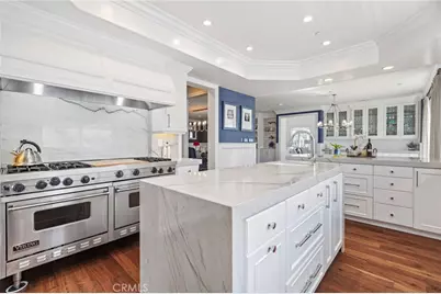 2401 Clay, Newport Beach, CA 92663 - Photo 9