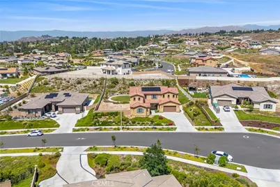 1173 Matterhorn, Riverside, CA 92506 - Photo 45