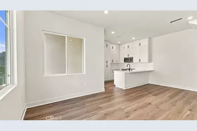 7256 Pointbreak Drive, Huntington Beach, CA 92647 - Photo 3