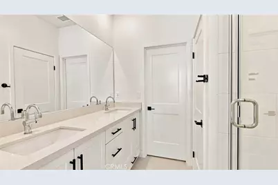 7256 Pointbreak Drive, Huntington Beach, CA 92647 - Photo 15