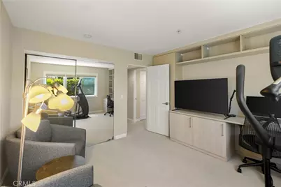 401 Seaward Road #6, Corona del Mar, CA 92625 - Photo 17
