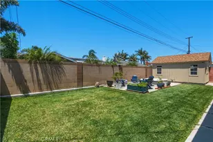 16301 Golden Gate Ln, Huntington Beach, CA 92649 - Photo 19
