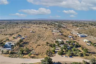 8908 Wilson Ranch Rd, Phelan, CA 92371 - Photo 33