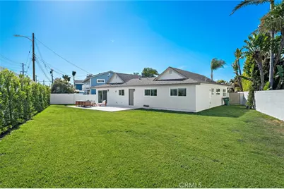 9202 Aloha Drive, Huntington Beach, CA 92646 - Photo 21