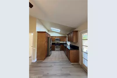 25420 Sheffield Ln, Saugus, CA 91350 - Photo 7