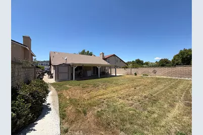 25420 Sheffield Ln, Saugus, CA 91350 - Photo 23