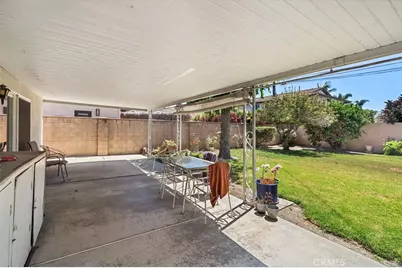 18333 Jacaranda Street, Fountain Valley, CA 92708 - Photo 21