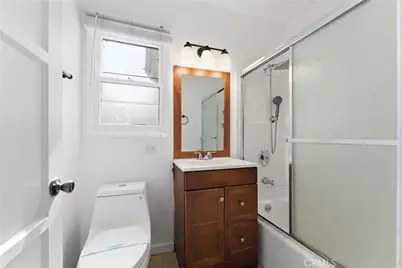18166 Keswick Street, Reseda, CA 91335 - Photo 17