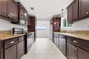 18166 Keswick St, Reseda, CA 91335 - Photo 11